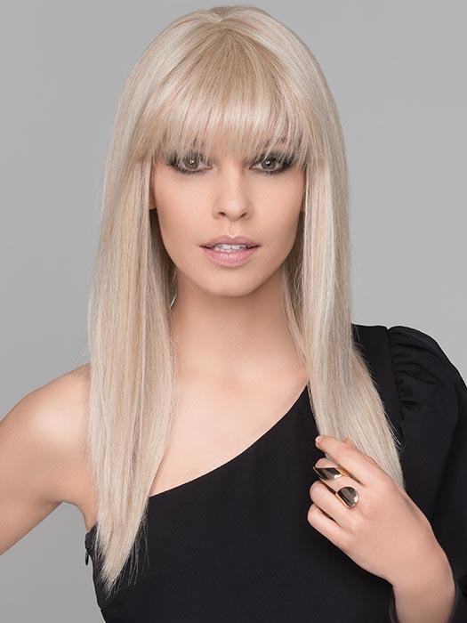CHER by ELLEN WILLE in CHAMPAGNE MIX 22.26.20 | Light Neutral Blonde and Light Golden Blonde with Light Strawberry Blonde Blend
