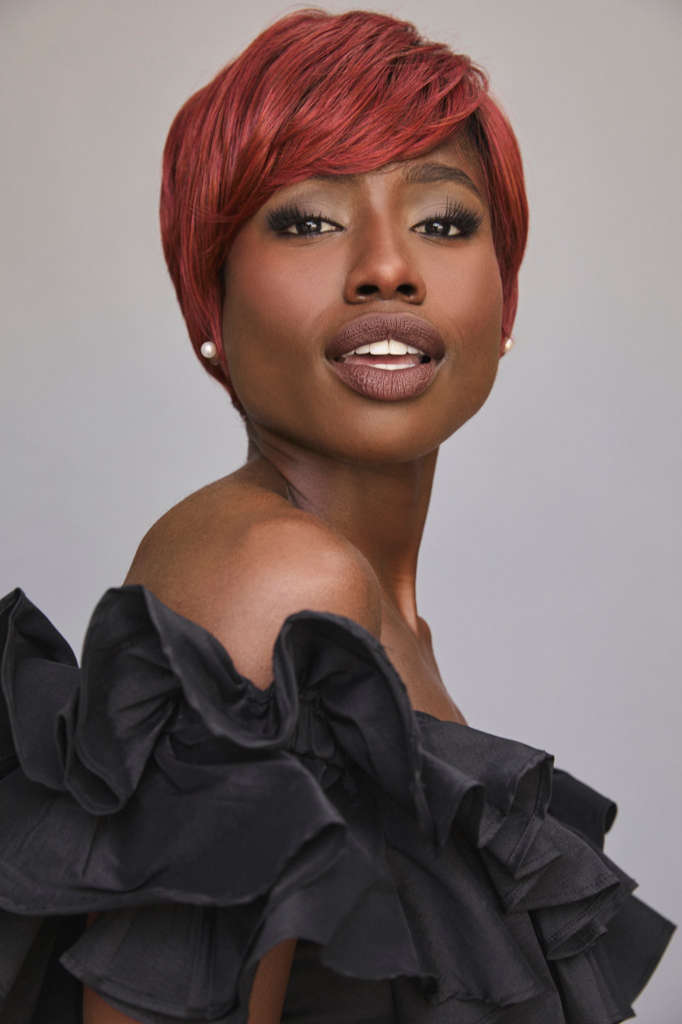 Charlotte Wig - 1040   Alexander Couture Collection