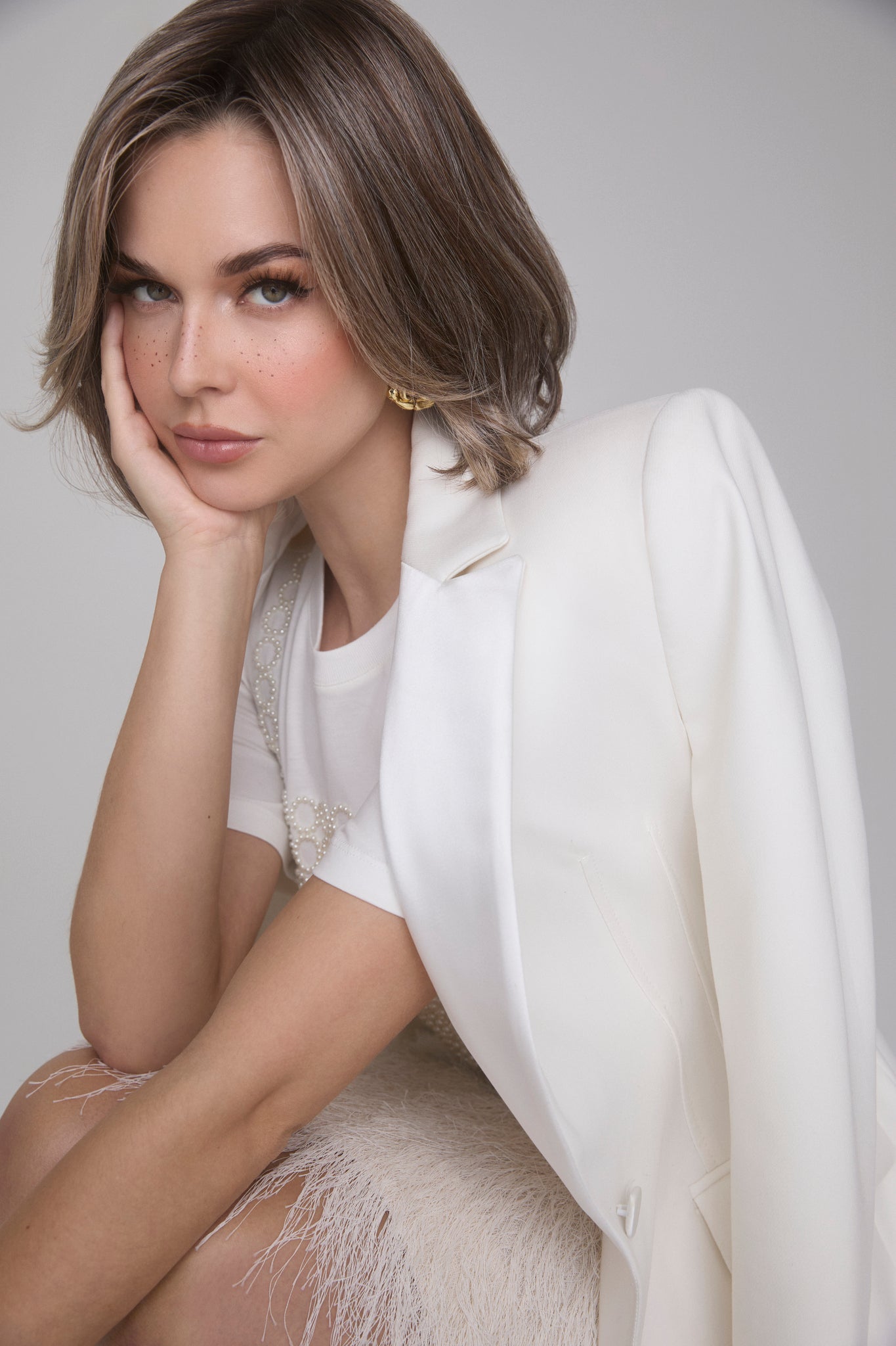 Mira Wig - 2588   Amore Collection