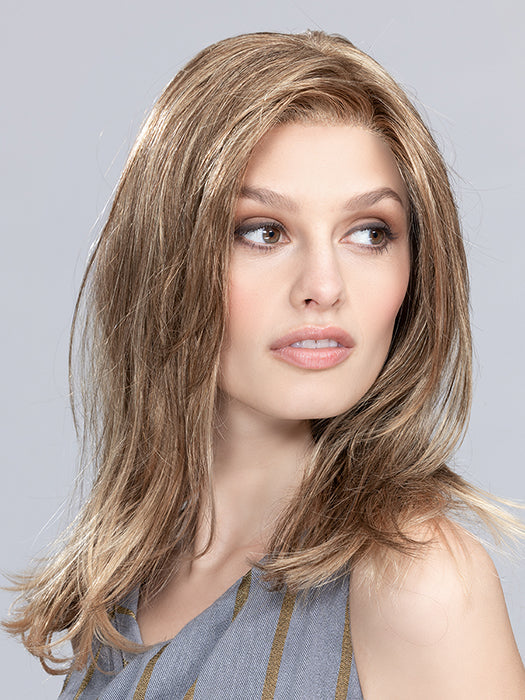 MILEY SMALL by ELLEN WILLE in SAND MIX 14.26.20 | Medium Ash Blonde, Light Gold Blonde and Light Strawberry Blonde Blend